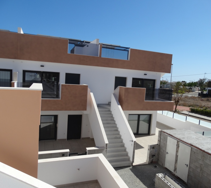 Calle Canal Tajo-Segura, 9, Pilar de la Horadada, Comunidad Valenciana, 0 , 3 Habitaciones Habitaciones,2 BathroomsBathrooms,Bungalow planta alta,Comprar,Calle Canal Tajo-Segura, 9,0,2179