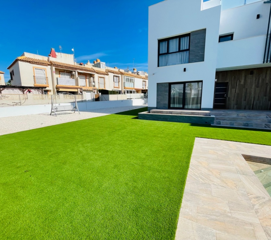 Calle Ariadna, 7, Torrevieja, Comunidad Valenciana, 0 , 5 Habitaciones Habitaciones,4 BathroomsBathrooms,Chalet,Comprar,Calle Ariadna, 7,0,2254