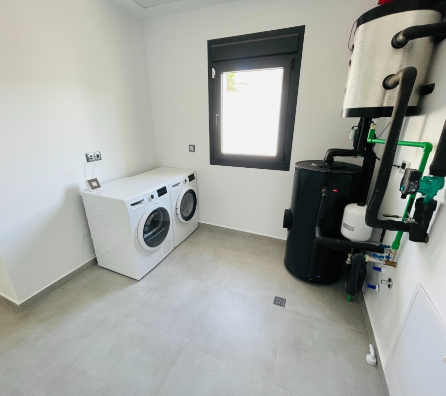 Calle Ariadna, 7, Torrevieja, Comunidad Valenciana, 0 , 5 Habitaciones Habitaciones,4 BathroomsBathrooms,Chalet,Comprar,Calle Ariadna, 7,0,2254