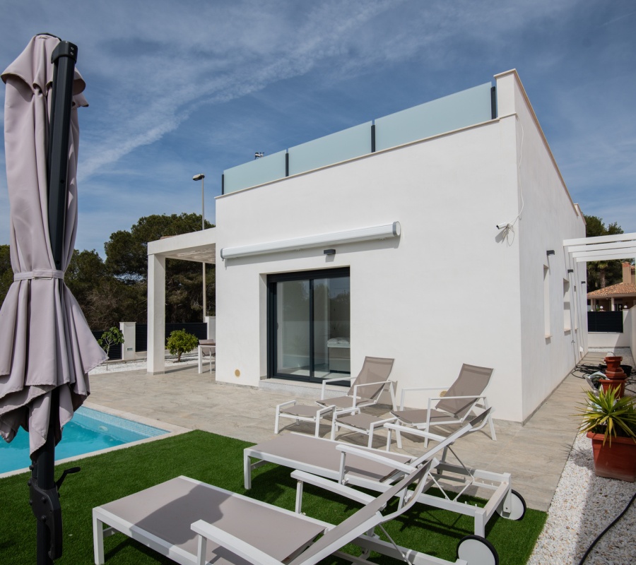 Pinar de Campoverde, Alicante, Comunidad Valenciana, España, 0 , 2 Habitaciones Habitaciones,2 BathroomsBathrooms,Chalet,Comprar,Calle Esparto, 1A,0,2307