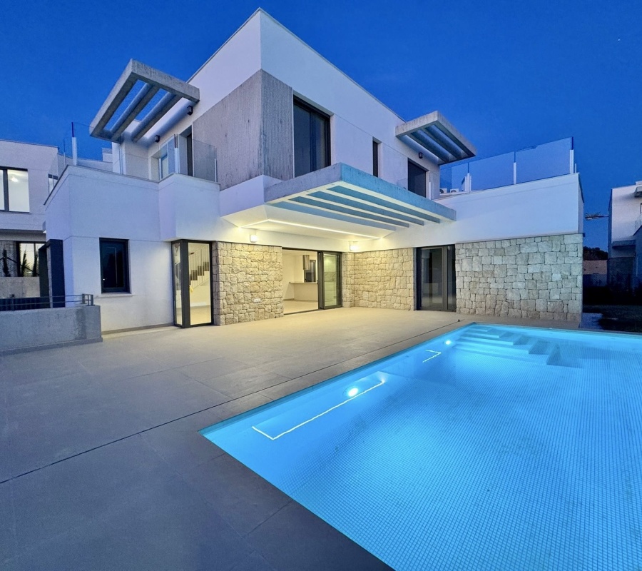 Carrer Praga, 34, Finestrat, Comunidad Valenciana, 0 , 4 Habitaciones Habitaciones,3 BathroomsBathrooms,Chalet,Comprar,Carrer Praga, 34,0,2351