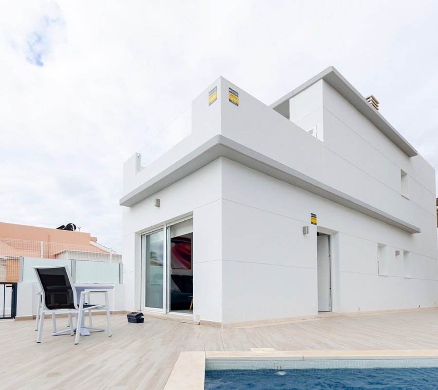 Torrevieja, Alicante, Comunidad Valenciana, España, 0 , 3 Habitaciones Habitaciones,3 BathroomsBathrooms,Chalet,Comprar,Calle del Lago, 90,0,2551