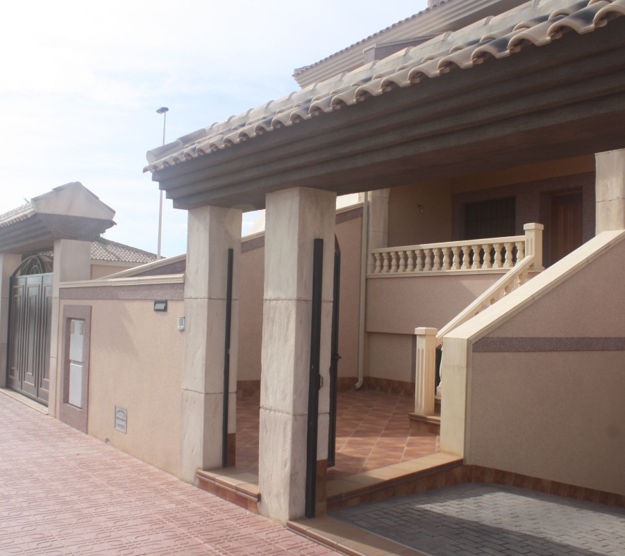 Torrevieja, Alicante, Comunidad Valenciana, España, 0 , 2 Habitaciones Habitaciones,2 BathroomsBathrooms,Pareado,Comprar,Calle Veleta, 11V,0,2561
