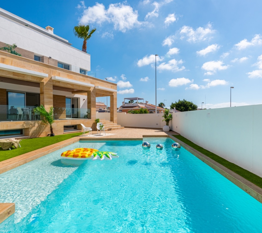Ciudad Quesada, Alicante, Comunidad Valenciana, España, 0 , 4 Habitaciones Habitaciones,3 BathroomsBathrooms,Chalet,Comprar,Calle Isla de la Gomera, 13,0,2596