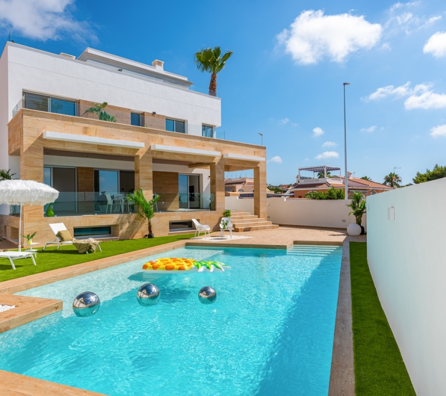 Ciudad Quesada, Alicante, Comunidad Valenciana, España, 0 , 4 Habitaciones Habitaciones,3 BathroomsBathrooms,Chalet,Comprar,Calle Isla de la Gomera, 13,0,2596