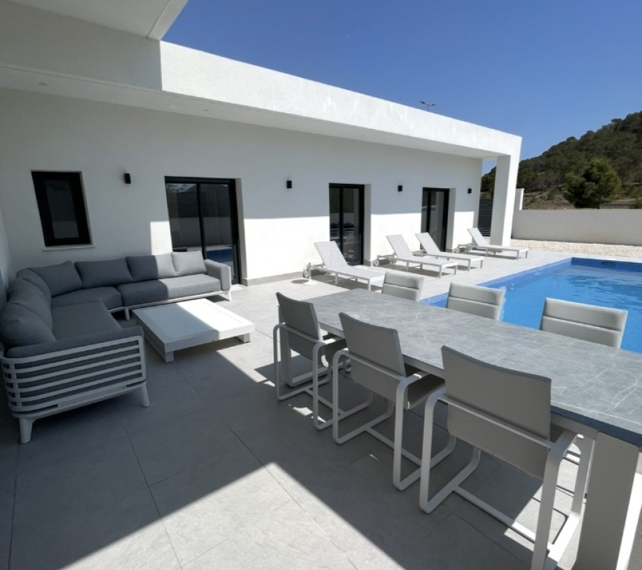 Carrer del Garrofer, 10, la Romana, Comunidad Valenciana, 0 , 3 Habitaciones Habitaciones,2 BathroomsBathrooms,Chalet,Comprar,Carrer del Garrofer, 10,0,1271