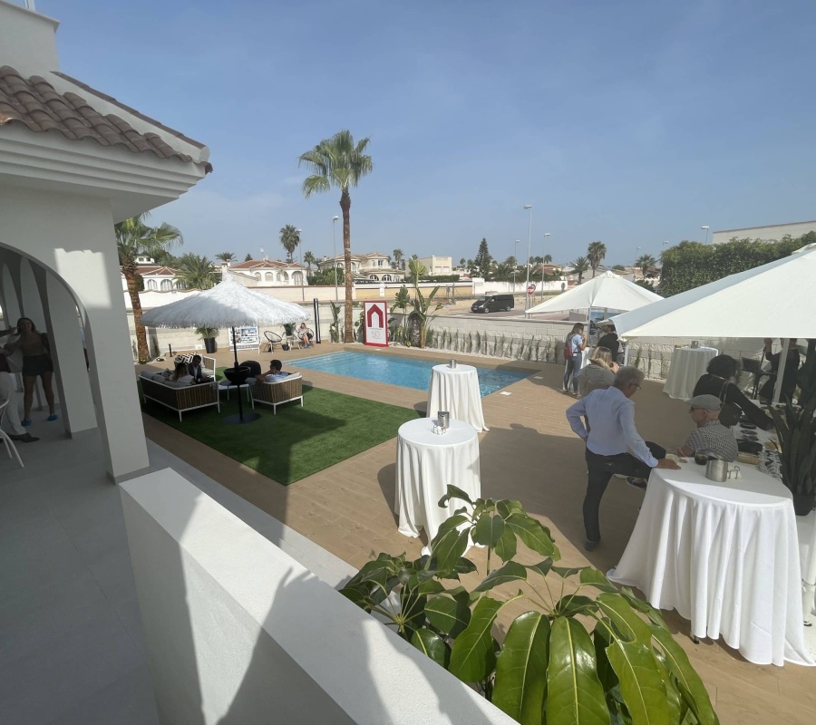 Calle de los Almendros, 37, Ciudad Quesada, Comunidad Valenciana, 0 , 3 Habitaciones Habitaciones,2 BathroomsBathrooms,Chalet,Comprar,Calle de los Almendros, 37,0,1326