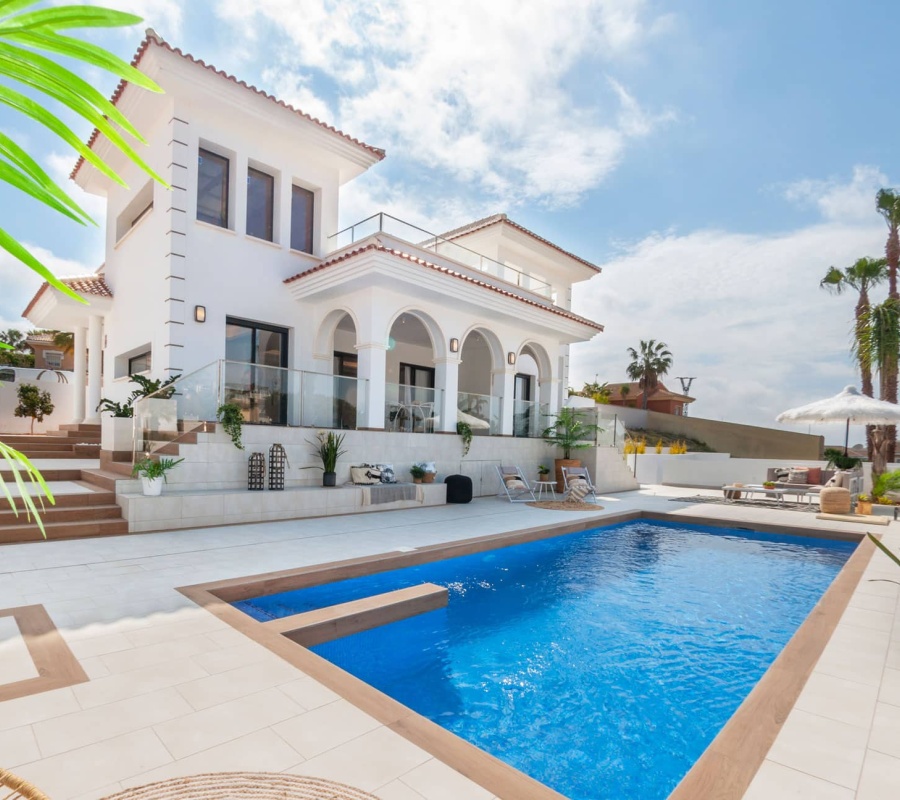 Calle de los Almendros, 37, Ciudad Quesada, Comunidad Valenciana, 0 , 3 Habitaciones Habitaciones,2 BathroomsBathrooms,Chalet,Comprar,Calle de los Almendros, 37,0,1326