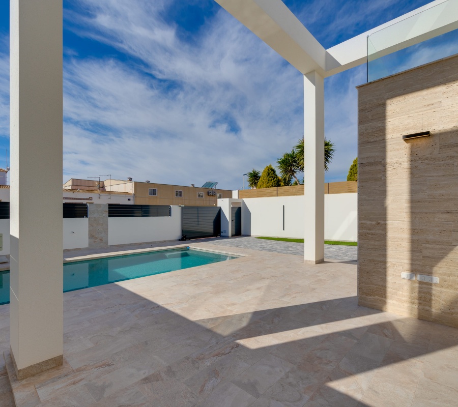 Calle Argonautas, 16A, Torrevieja, Comunidad Valenciana, 0 , 4 Habitaciones Habitaciones,2 BathroomsBathrooms,Chalet,Comprar,Calle Argonautas, 16A,0,1512