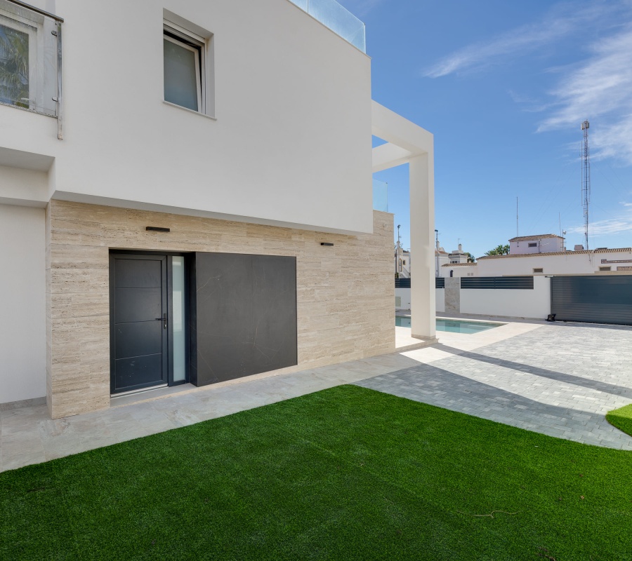 Calle Argonautas, 16A, Torrevieja, Comunidad Valenciana, 0 , 4 Habitaciones Habitaciones,2 BathroomsBathrooms,Chalet,Comprar,Calle Argonautas, 16A,0,1512